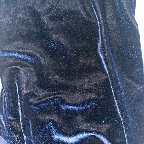 BLUE GYMNASTICS LEOTARD! Size: MEDIUM - Picture 3 of 9